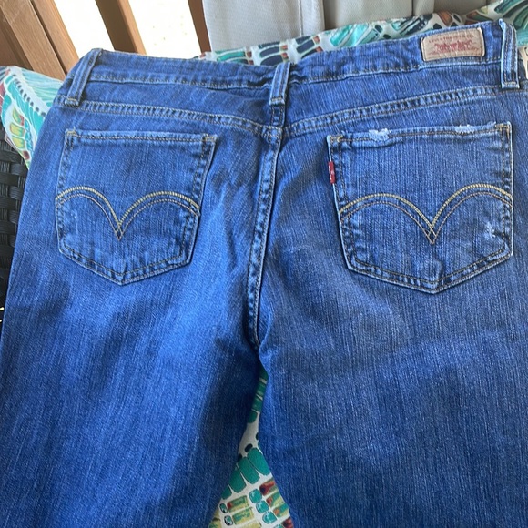 LEVIS - Picture 4 of 5